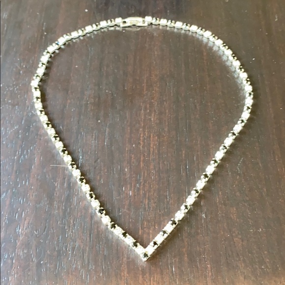 Necklace & Earrings - Picture 6 of 7